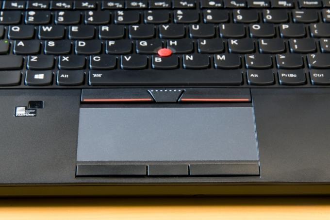 pregled sledilne ploščice prenosnika lenovo thinkpad p50