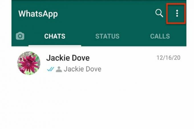 Menu de três pontos da página inicial do WhatsApp.