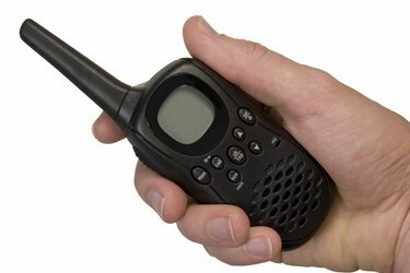 Geïsoleerde UHF handheld radioset