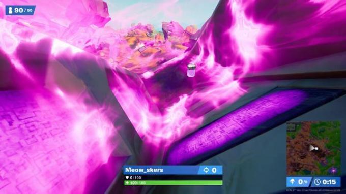 Restos al sur de la ubicación de Believer Beach Color Bottle en Fortnite. 