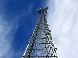 携帯電話の塔