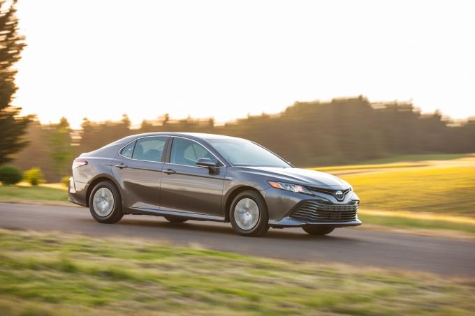 Toyota Camry hybridi