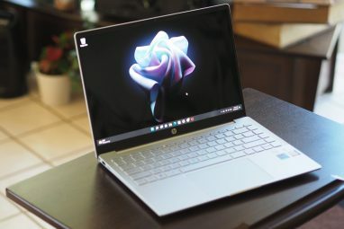 hp pavilion pro 14 κριτική συν μπροστινή γωνία