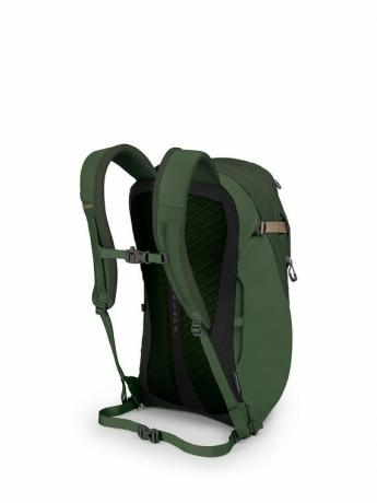 O vedere de profil din spatele unui rucsac Osprey Apogee.