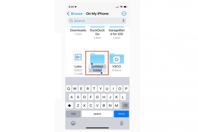 Namnge den nya filmappen i iOS.