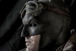 Пустинната маска на Батман в Batman V. Супермен: Зората на справедливостта