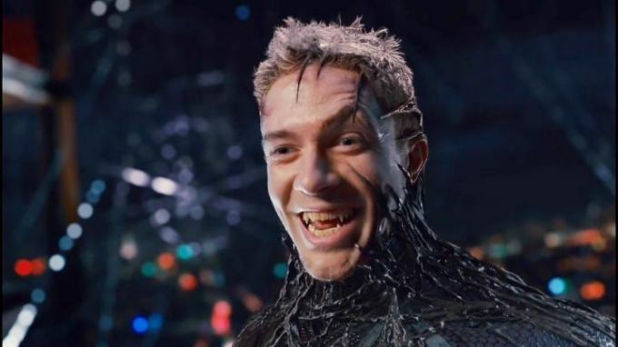 Eddie Brock med et ondt uttrykk i ansiktet i Spider-Man 3.