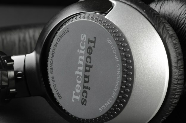 Recenze krabičky na sluchátka Panasonic Technics RP DJ1205 Pro DJ