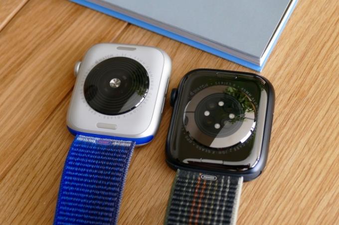 Bagsiden af ​​kabinettet er forskel på Apple Watch SE 2 og Apple Watch Series 8.