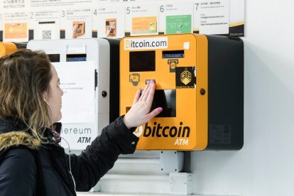 bancos proíbem cartão de crédito bitcoin economia financeira de hong kong