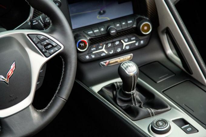 Dźwignia zmiany biegów Corvette Stingray Cabrio z 2014 roku