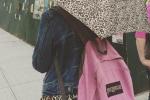 Dívka rande batoh, příspěvky o tom na Instagramu