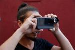 Foto FOMO: draagbare monopod, gigantische smartphone-zoeker