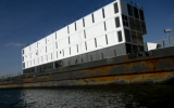 Barge Google pentru a părăsi Golful San Francisco pentru o nouă casă, încă neterminată