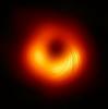 Immagine incredibile mostra il campo magnetico di un buco nero